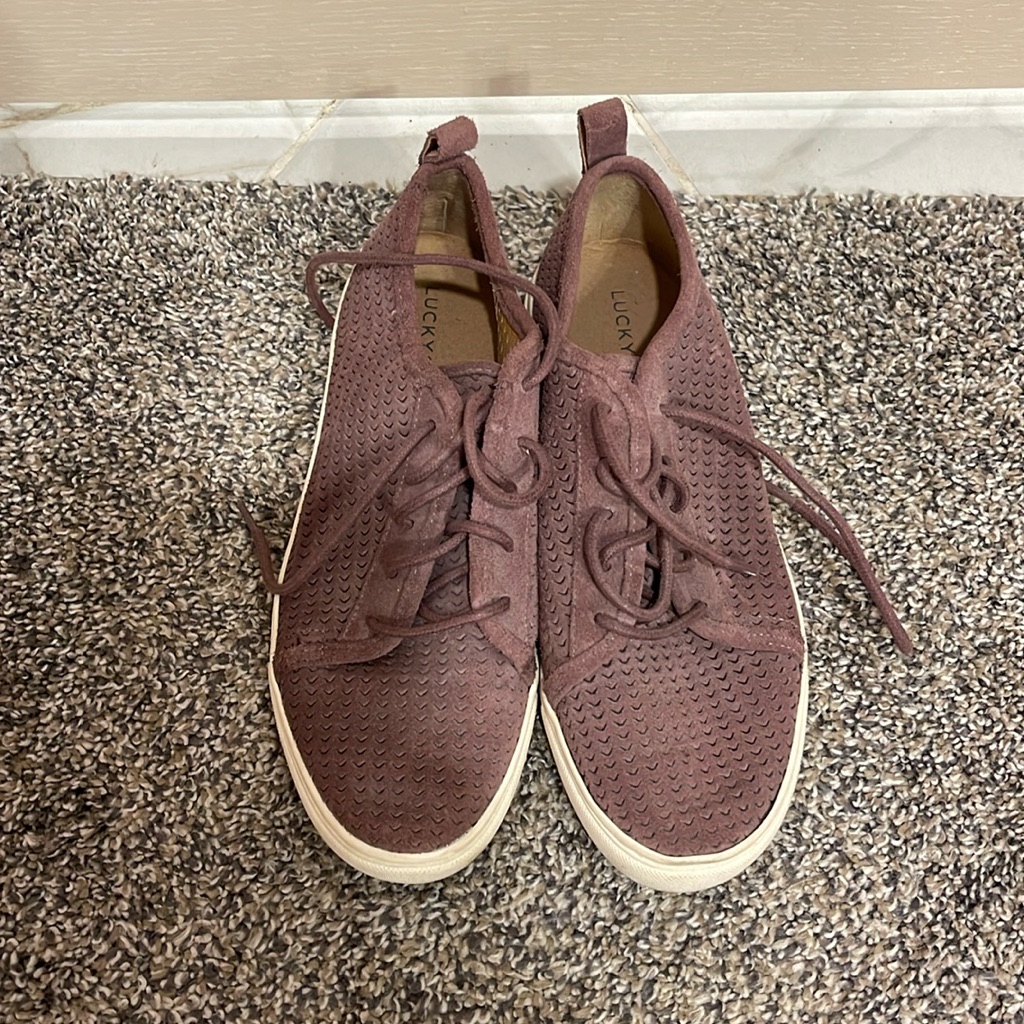Sneaker